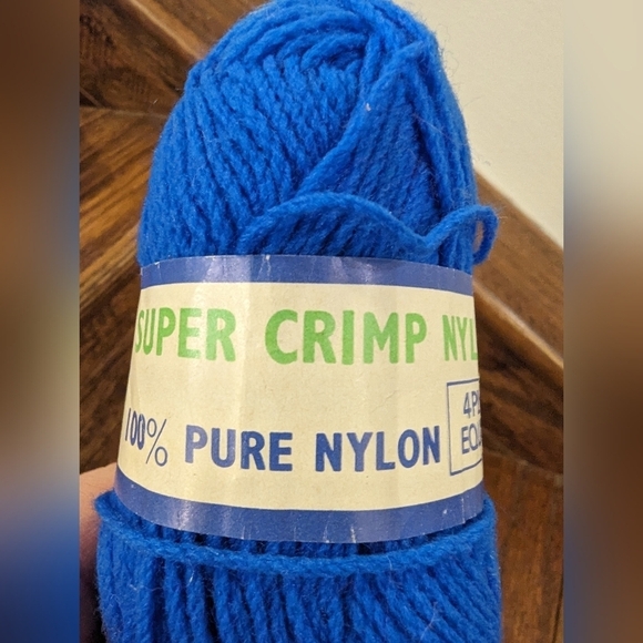 Vintage Yarn  6 skiens Super Crimp 100% pure Nylon made in England - Picture 2 of 6